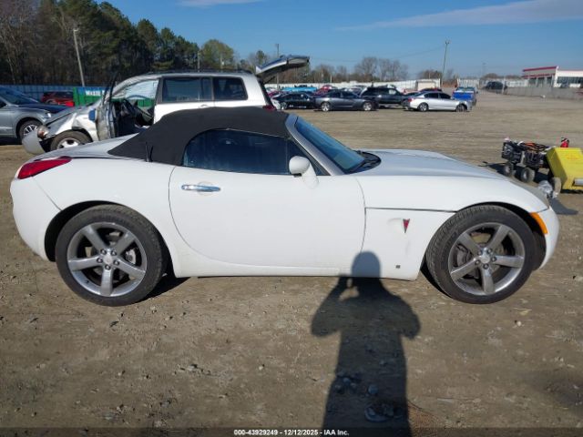 Pontiac Solstice Image 10