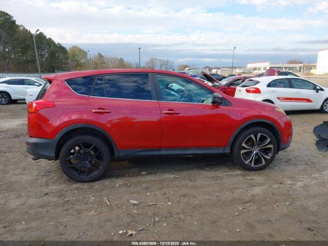 Toyota RAV4 Le Image 8