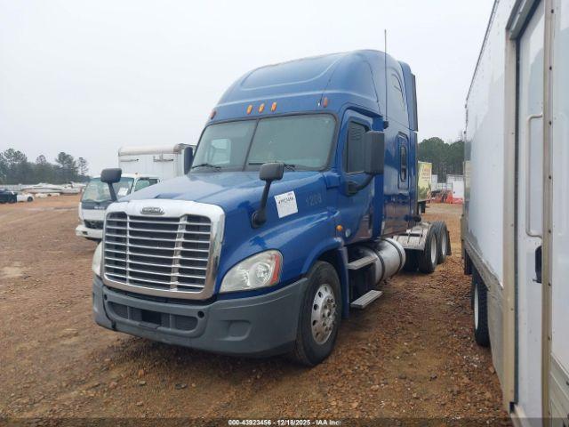 Freightliner Cascadia 125 Image 2
