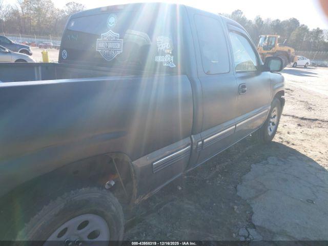Chevrolet Silverado 1500 Ls Image 2