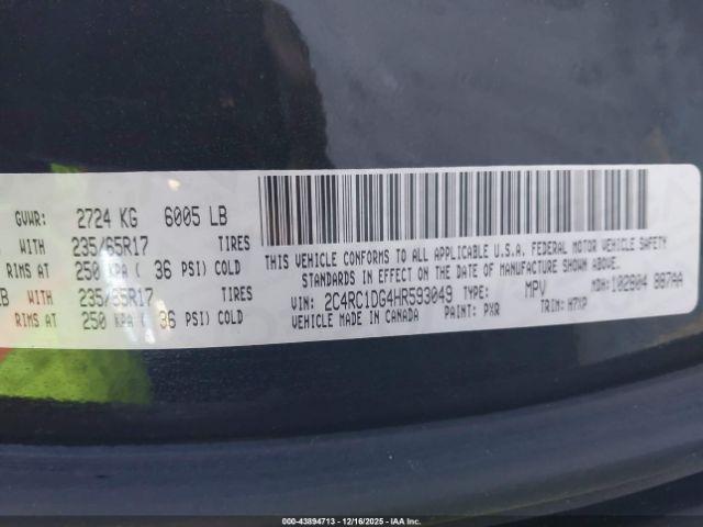 Chrysler Pacifica Touring Image 11