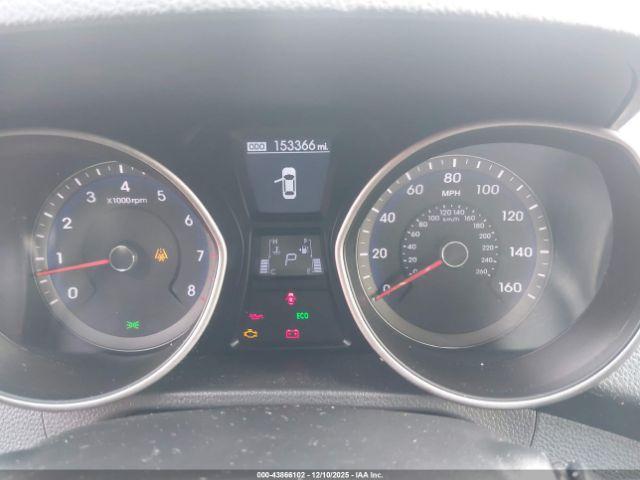 Hyundai ELANTRA Image 10