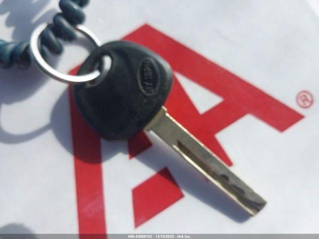 Hyundai ELANTRA Image 11