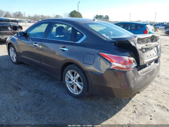 Nissan Altima 2.5 Sv Image 8