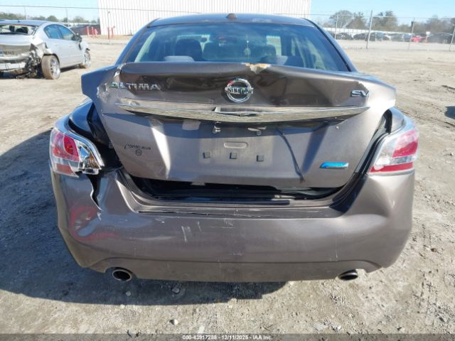 Nissan Altima 2.5 Sv Image 11