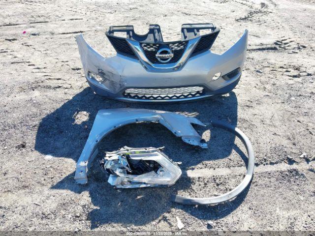 Nissan Rogue S Image 8