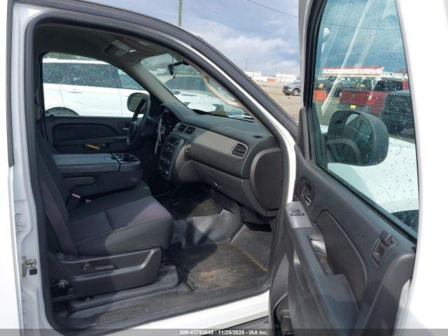 Chevrolet Tahoe Commercial Fleet Image 2