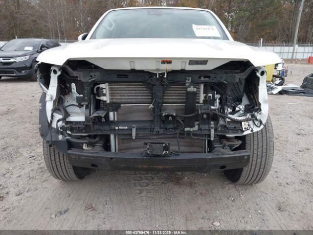 Nissan Frontier Sv 4x2 Image 4