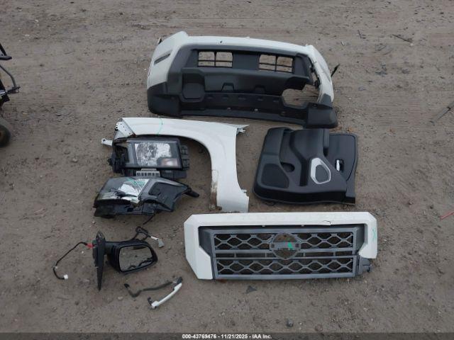 Nissan Frontier Sv 4x2 Image 11