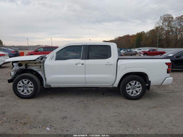 Nissan Frontier Sv 4x2 Image 13