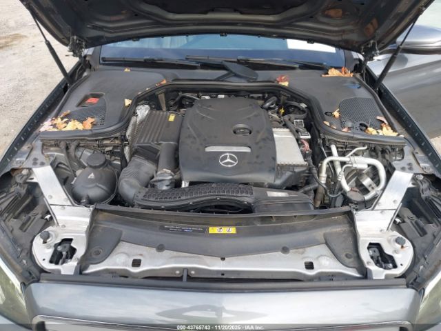 Mercedes-Benz E-Class Image 11