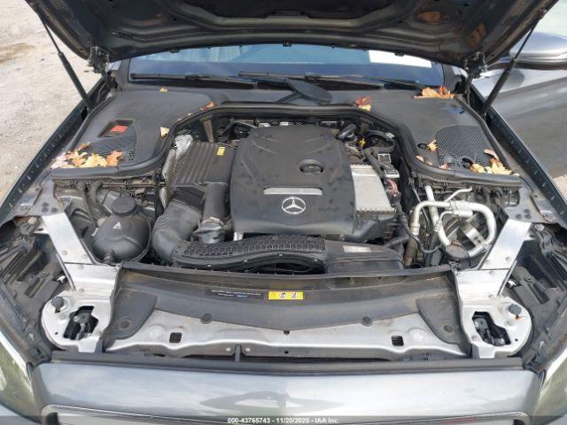 Mercedes-Benz E-Class Image 11