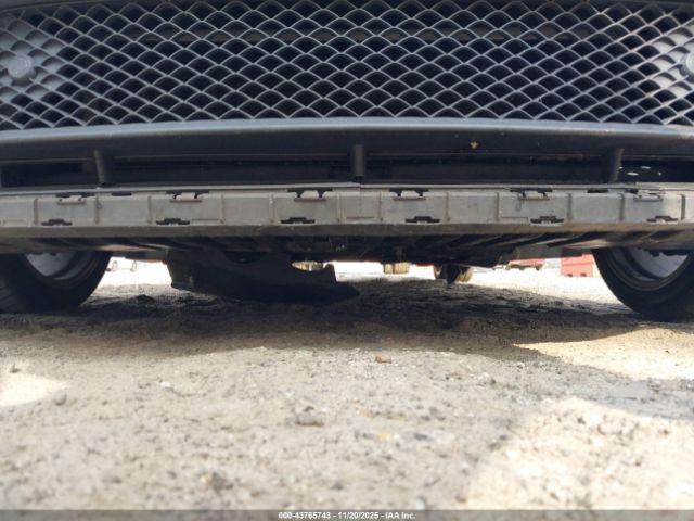 Mercedes-Benz E-Class Image 3