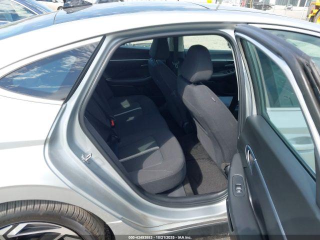 Hyundai SONATA Sel Image 6