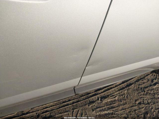 Chevrolet Equinox Lt Image 15