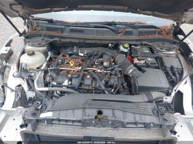 Lincoln Corsair Standard Image 10