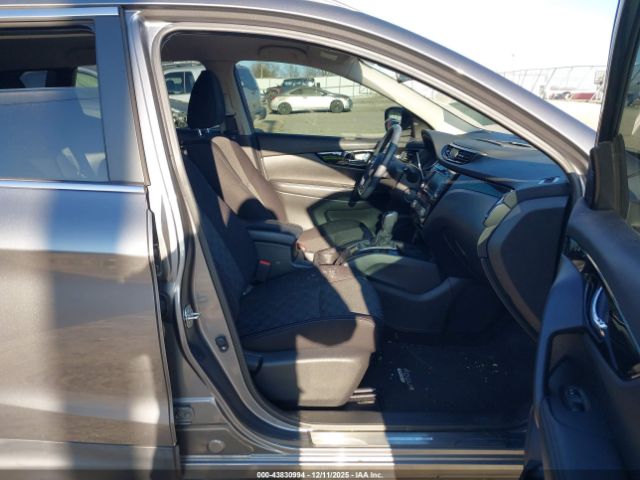 Nissan Rogue Sv Image 9