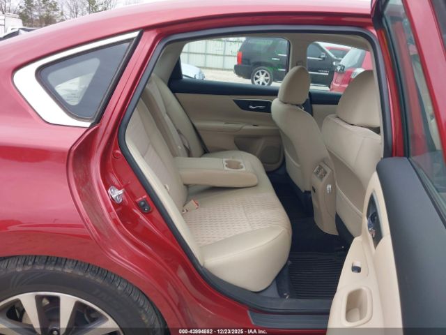 Nissan Altima 2.5 Sv Image 12