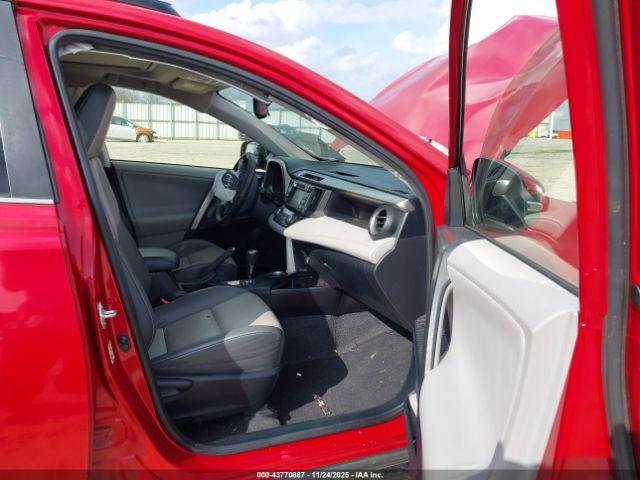 Toyota RAV4 Limited Image 16