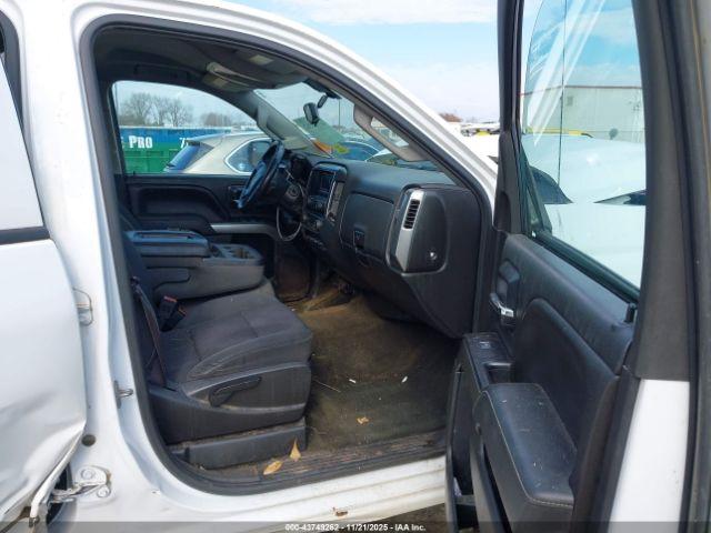 Chevrolet Silverado 2500 Lt Image 8