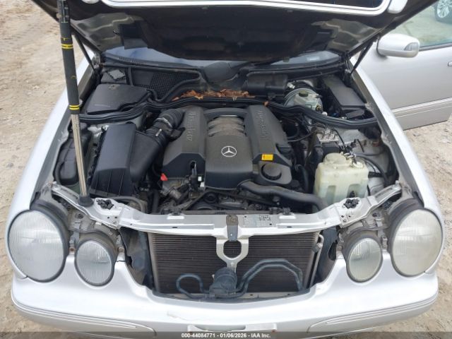 Mercedes-Benz E-Class Image 6