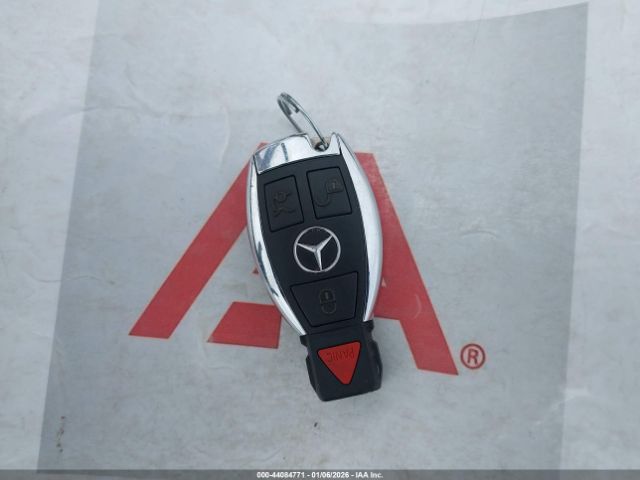 Mercedes-Benz E-Class Image 2