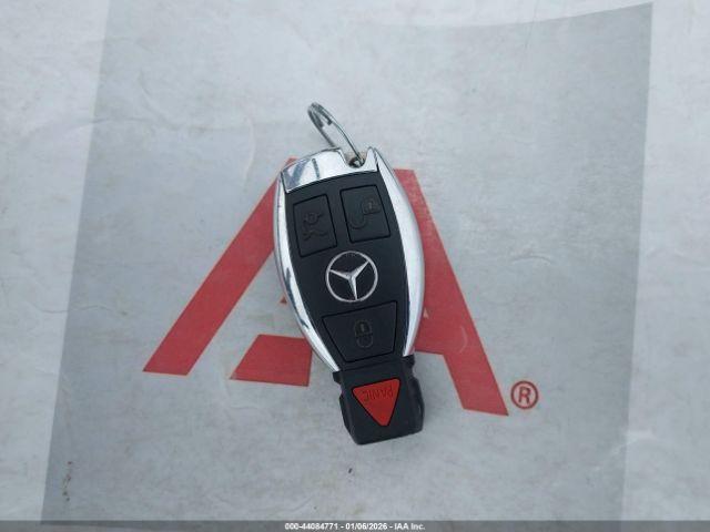 Mercedes-Benz E-Class Image 2