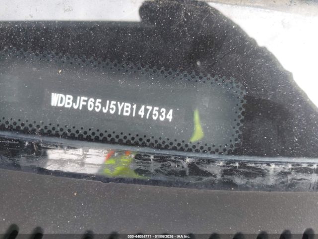 Mercedes-Benz E-Class Image 12