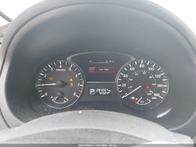 Nissan Altima 2.5 Sv Image 13