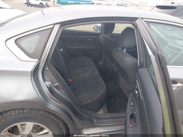 Nissan Altima 2.5 Sv Image 5