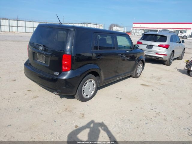 Scion xB Image 4