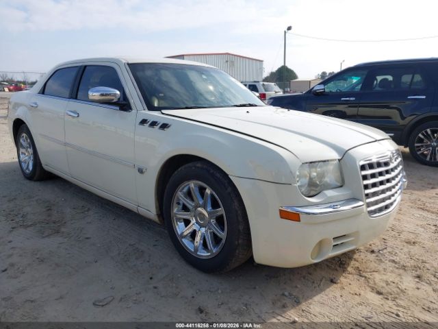 Chrysler 300c Image 4